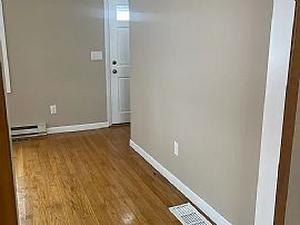 110 Armory Dr, Warwick, Ri 02889 in Warwick, RI (Photo 7 of 12)