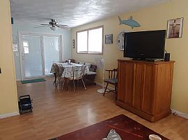 22 Sandy Ln, Westerly, Ri 02891 in Westerly, RI (Photo 3 of 10)