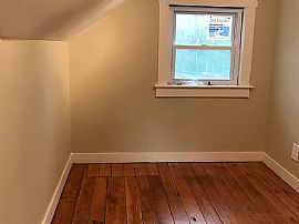 375 High St, Wakefield, Ri 02879 in Wakefield, RI (Photo 7 of 12)