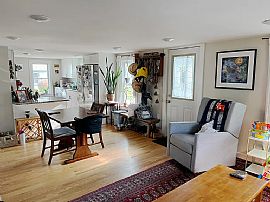 375 High St, Wakefield, Ri 02879 in Wakefield, RI (Photo 8 of 12)