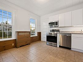 939 Nichols Ave, Stratford, Ct 06614 in Stratford, CT (Photo 5 of 12)