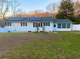 26 Gooseneck Hill Rd, Canterbury, Ct 06331 in Canterbury, CT (Photo 2 of 12)