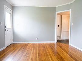 203 Robert Treat Pkwy, Milford, Ct 06460 in Milford, CT (Photo 2 of 12)