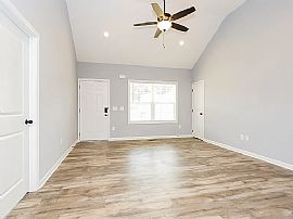 608 Annas Way, Lewisburg, Tn  in Lewisburg, TN (Photo 2 of 12)