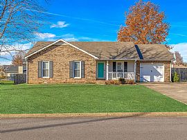 1737 Crestview Dr, Clarksville, Tn in Clarksville, TN