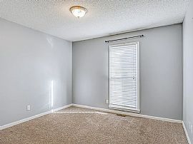 1737 Crestview Dr, Clarksville, Tn in Clarksville, TN (Photo 11 of 12)