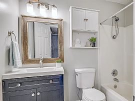 1737 Crestview Dr, Clarksville, Tn in Clarksville, TN (Photo 8 of 12)