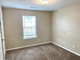 530 Brenston Blvd, Ellenwood, Ga in Ellenwood, GA (Photo 6 of 11)