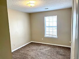 530 Brenston Blvd, Ellenwood, Ga in Ellenwood, GA (Photo 7 of 11)