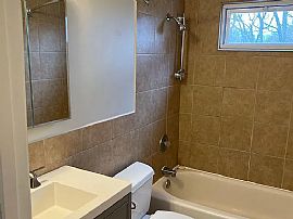 7485 Castro Dr, Saint Louis, Mo in Saint Louis, MO (Photo 6 of 10)