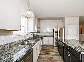 27 Huntleigh Grove Ct, Wentzville, Mo in Wentzville, MO (Photo 4 of 12)