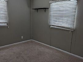 1251 Lincoln Dr, Noblesville, In in Noblesville, IN (Photo 6 of 11)