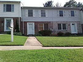 2611 Pearwood Rd, Parkville, Md 21234 in Parkville, MD