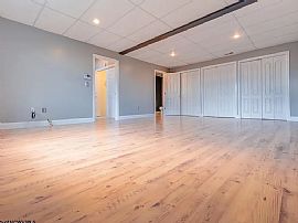 420 December Ln, Morgantown, Wv 26508 in Morgantown, WV (Photo 10 of 11)