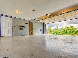 420 December Ln, Morgantown, Wv 26508 in Morgantown, WV (Photo 11 of 11)