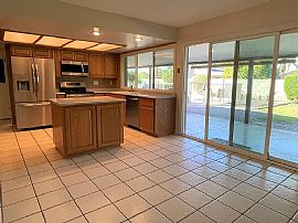 3628 S Hazelton Ln, Tempe, Az 85282 in Tempe, AZ (Photo 3 of 12)