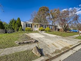 6 Heathrow Manor Ct, Baltimore, Md 21236 in Baltimore, MD