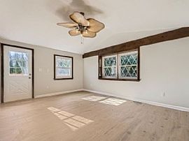 6 Heathrow Manor Ct, Baltimore, Md 21236 in Baltimore, MD (Photo 6 of 10)