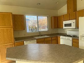 7250 Timber Ridge Ct, Reno, Nv 89523 in Reno, NV (Photo 4 of 12)