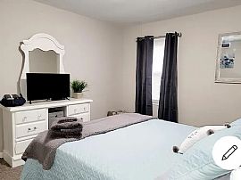 709 Deauville Dr, Mobile, Al 36609 in Mobile, AL (Photo 5 of 9)