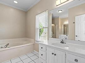 8275 Taddish Dr N, Mobile, Al 36695 in Mobile, AL (Photo 9 of 12)