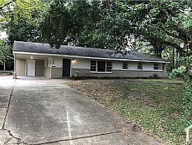 608 Lynwood Dr, Montgomery, Al 36111 in Montgomery, AL