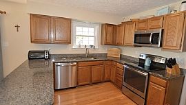 1709 Remington Dr, Crofton, Md 21114 in Crofton, MD (Photo 4 of 6)