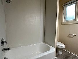 1222 Alamo Ave, Kalamazoo, Mi 49006 House For Rent in Kalamazoo, MI (Photo 7 of 12)