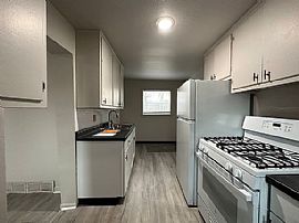 1222 Alamo Ave, Kalamazoo, Mi 49006 House For Rent in Kalamazoo, MI (Photo 8 of 12)