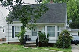 3bed 1 Bath Available Now in Maple Heights, OH