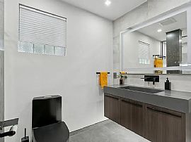 2638 W Grand Ave, Chicago, Il  in Chicago, IL (Photo 10 of 12)