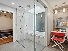 2638 W Grand Ave, Chicago, Il  in Chicago, IL (Photo 8 of 12)