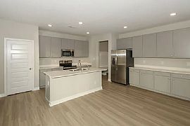 2805 Bannerbrook Dr, Westfield, In in Westfield, IN (Photo 5 of 12)