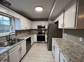 828 Carmen Way, La Vergne, Tn in La Vergne, TN (Photo 4 of 12)