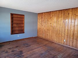 Charming 2 Bedroom House  in Utica, KY (Photo 5 of 5)