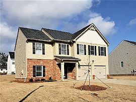 288 Sandy Creek Cir, Loganville, Ga in Loganville, GA