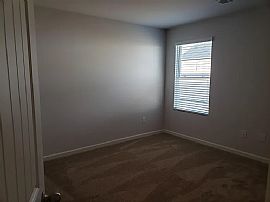 288 Sandy Creek Cir, Loganville, Ga in Loganville, GA (Photo 5 of 12)