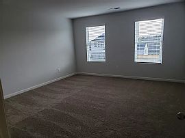 288 Sandy Creek Cir, Loganville, Ga in Loganville, GA (Photo 8 of 12)