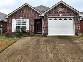 119 Turtle Dr, Elmore, Al 36025 in Elmore, AL
