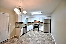 4 Beautiful Bedrooms  in Decatur, GA (Photo 4 of 7)