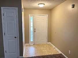 400 Edgewood Dr, Mcdonough, Ga in McDonough, GA (Photo 2 of 12)