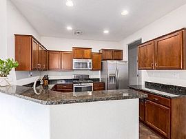 10811 W El Cortez Pl, Peoria, Az 85383 in Peoria, AZ (Photo 3 of 9)