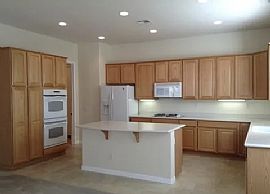 2bed 2.5bath in Apple Valley, CA (Photo 4 of 5)
