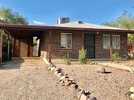 839 E Waverly St, Tucson, Az 85719 in Tucson, AZ (Photo 2 of 10)