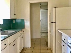 839 E Waverly St, Tucson, Az 85719 in Tucson, AZ (Photo 4 of 10)