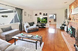 4bed 2.5bath in Simi Valley, CA (Photo 2 of 6)