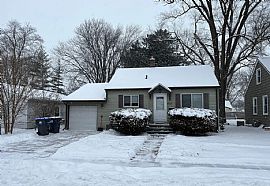 611 Roosevelt St, Neenah, Wi 54956 in Neenah, WI