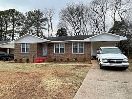 615 Austin Dr Nw, Huntsville, Al 35805 in Huntsville, AL