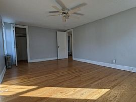 23 Taylor Rd, West Hartford, Ct 06110 in West Hartford, CT (Photo 9 of 12)