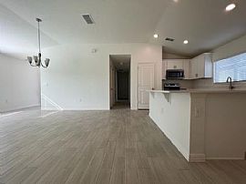 2794 Sanctury Dr, Clermont, Fl 34714. Lovely House For Rent in Clermont, FL (Photo 7 of 8)